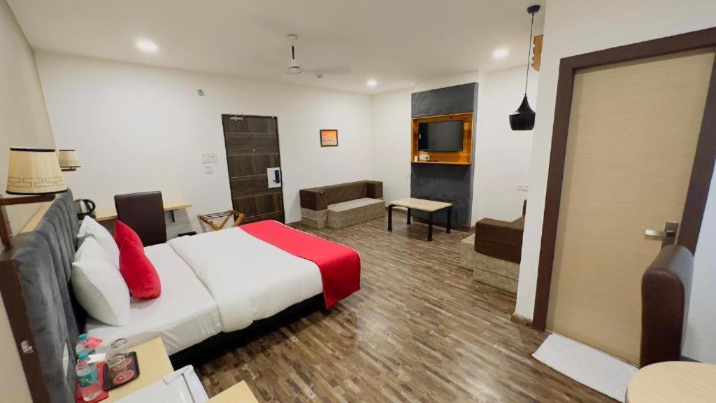 Ayaan Residency Hotel Noida Eksteriør billede