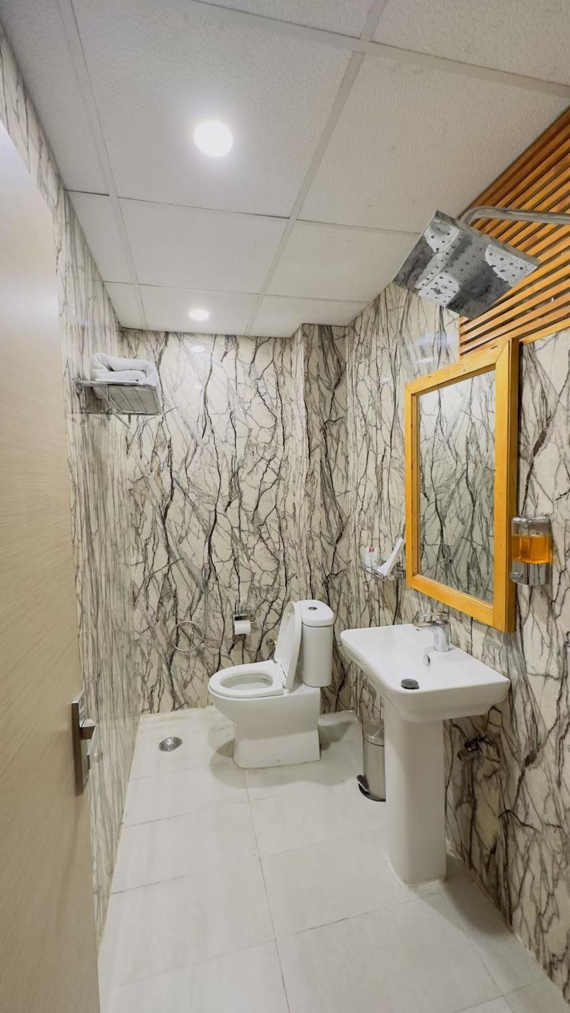 Ayaan Residency Hotel Noida Eksteriør billede